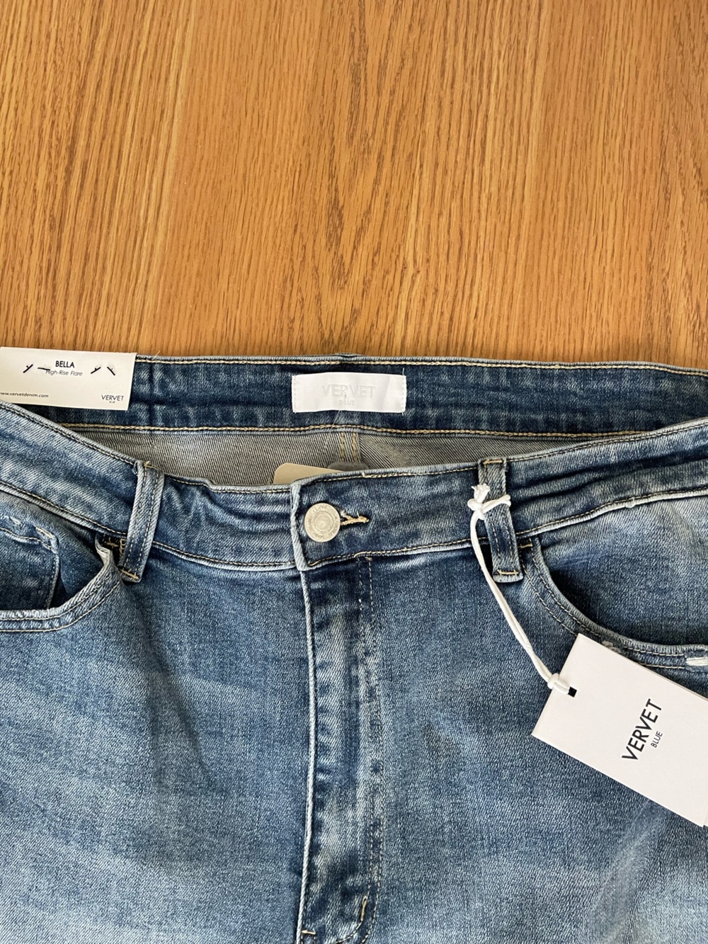 Vervet Bella High-Rise flareJeans curvy - Picture 3 of 10